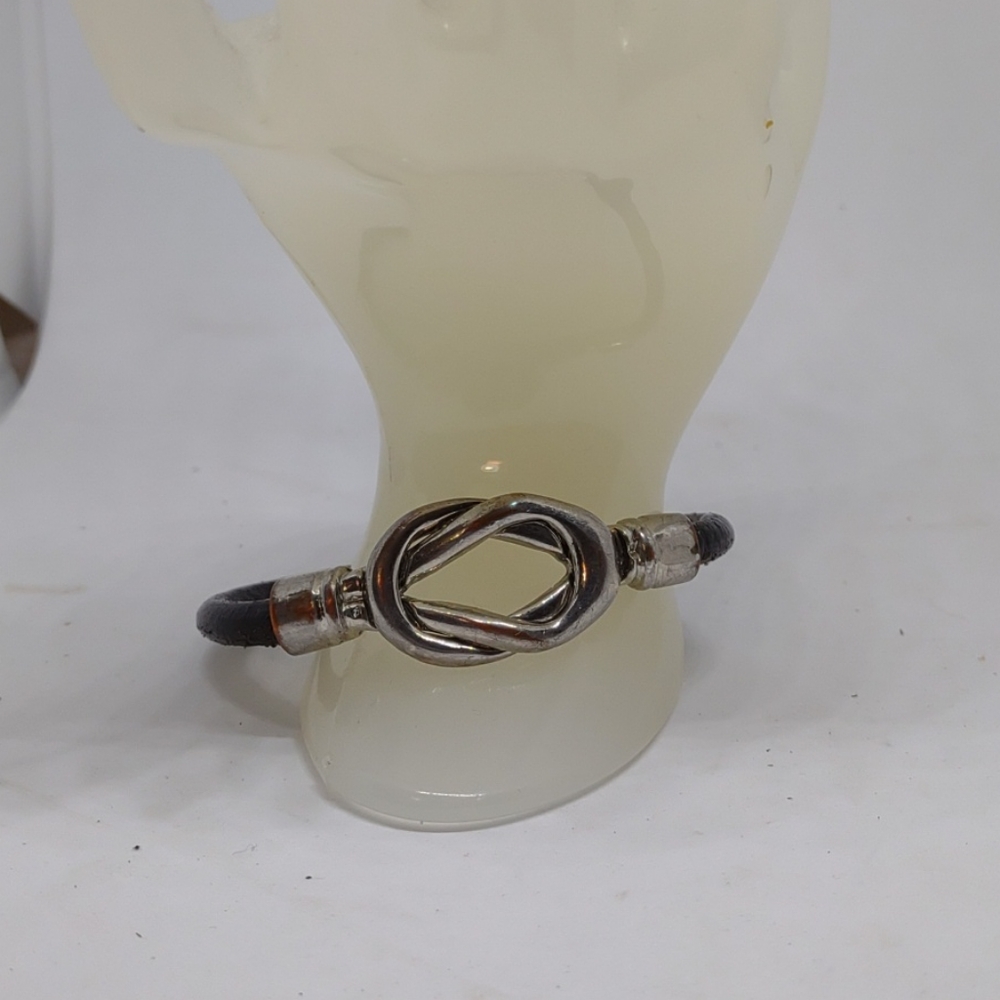 Bracelet Black Leather Interlock Node Steel Size 6 1/2"
